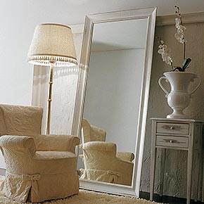 NEVY L.200 H.90 cm</br>
_Specchiera Nevy in legno, finitura avorio consumato, cat. B