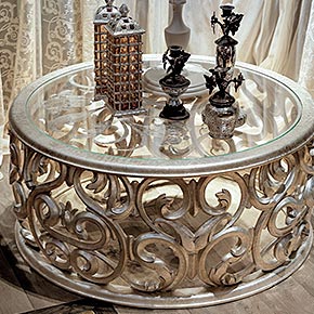 _Tavolino da fumo Medea con base in foglia argento tortora, cat. C, e vetro con decoro fiori
